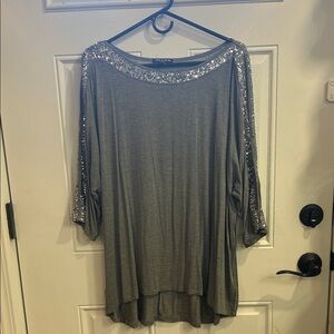 Cable & Gauge Gray Tunic with Sequin Sleeves